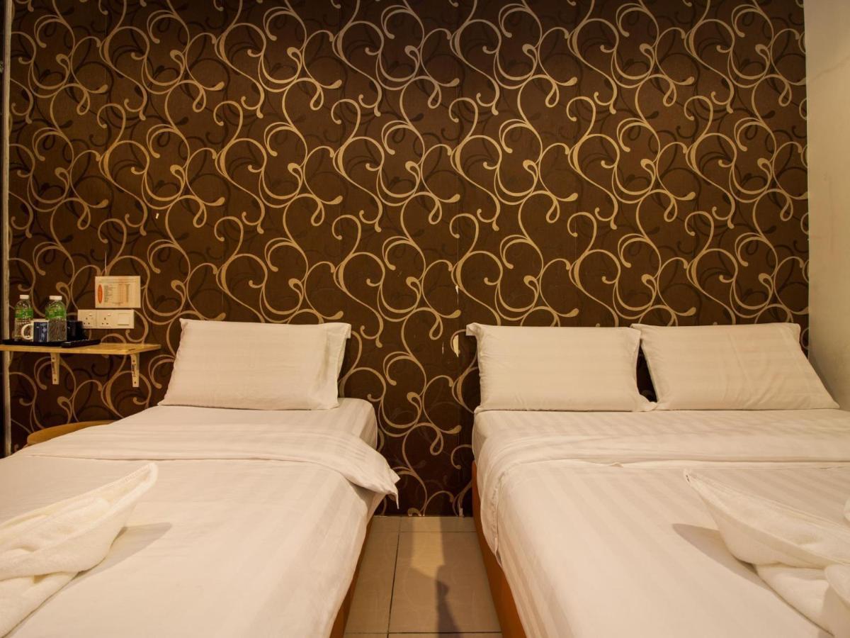 1 Hotel Taman Connaught Kuala Lumpur Exteriör bild