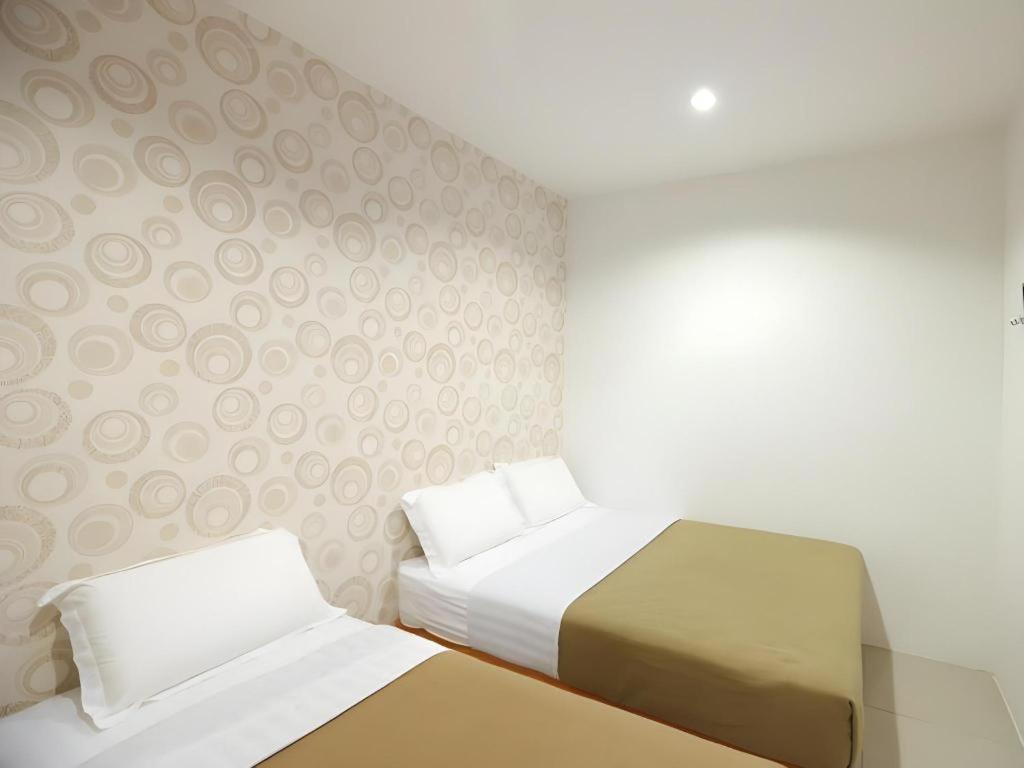 1 Hotel Taman Connaught Kuala Lumpur Exteriör bild