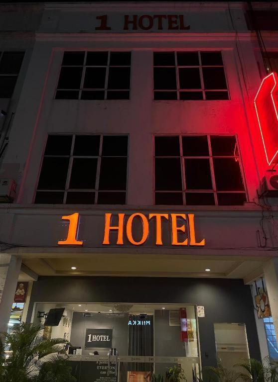 1 Hotel Taman Connaught Kuala Lumpur Exteriör bild
